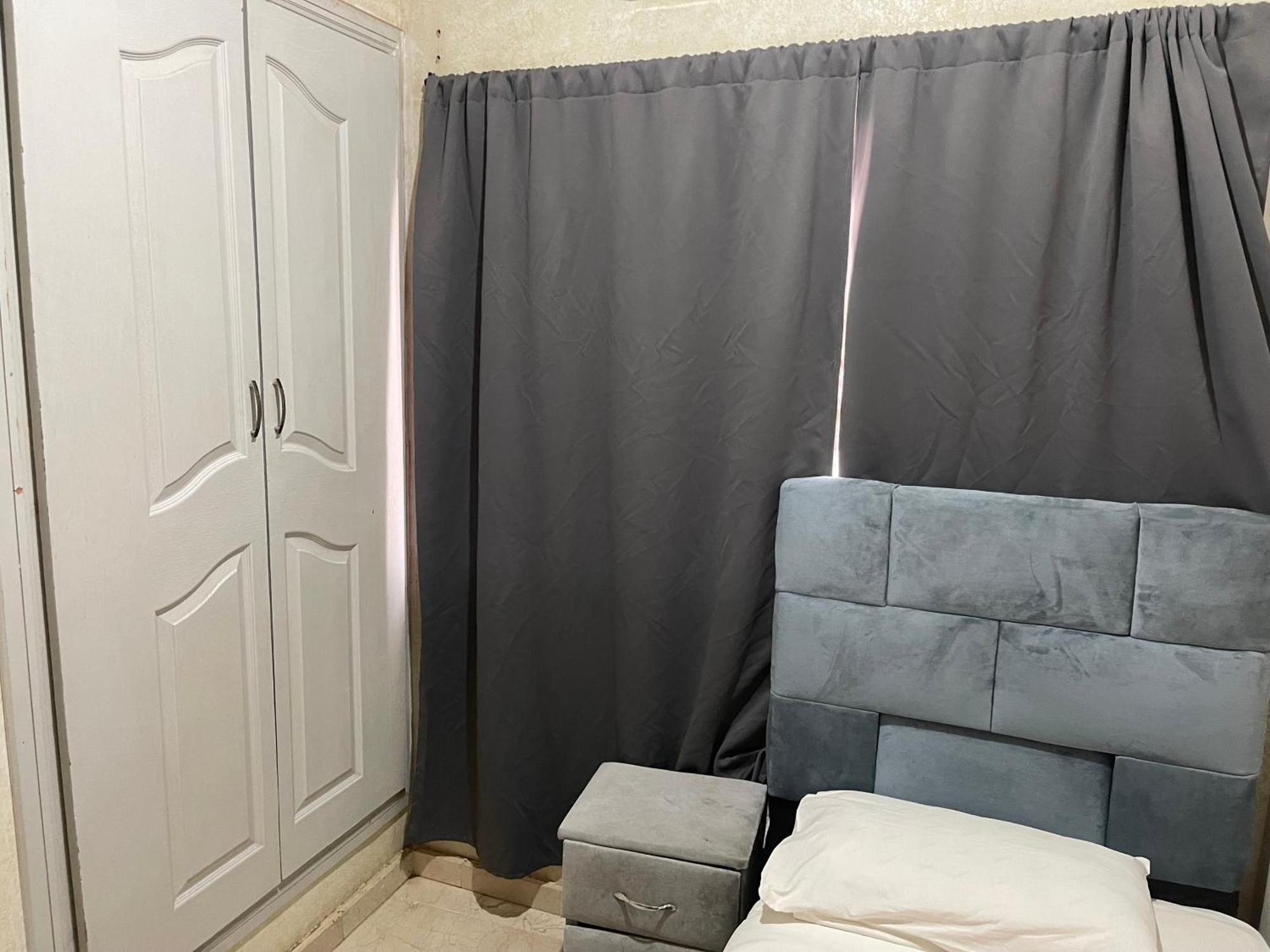 Apartment 25 4em Etage